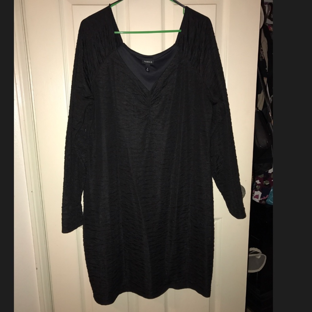 V neck LBD