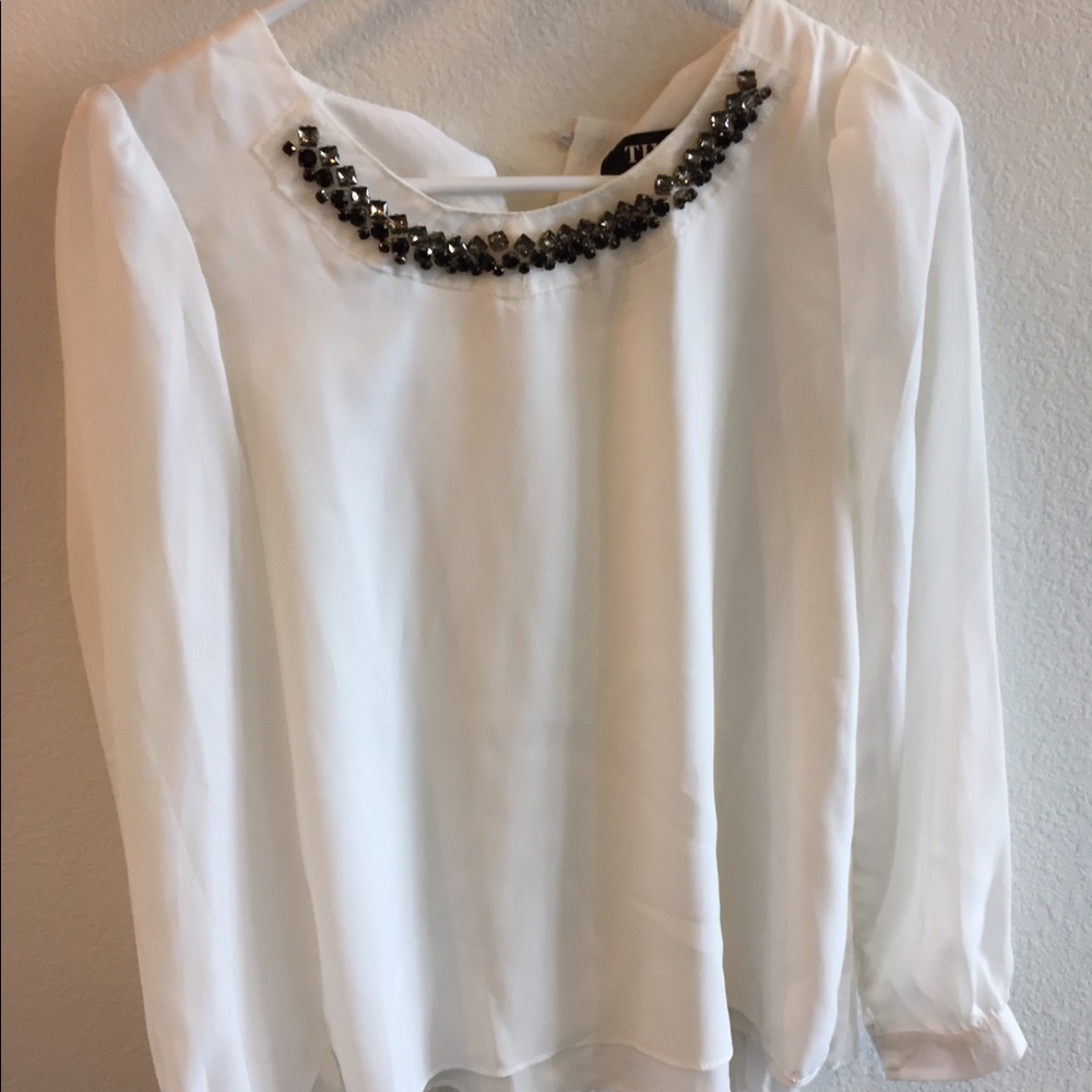 White Beaded Collar Blouse with Pleaded Back