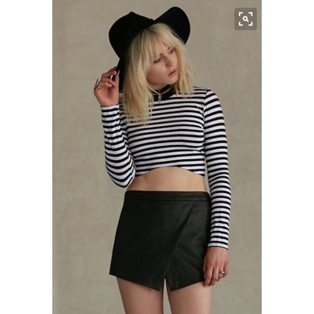 PacSun: Gypsy Warrior x Black Skort