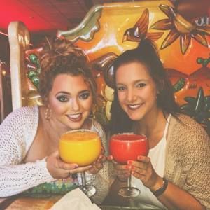 Meet your Posher, Alexis