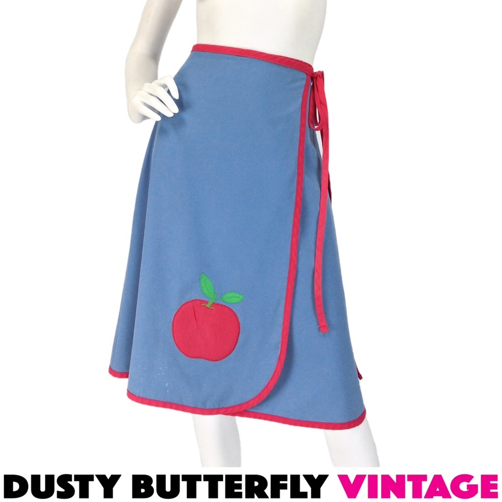 [SOLD]VINTAGE 70s WRAP SKIRT w/ APPLE APPLIQUÉ Kit