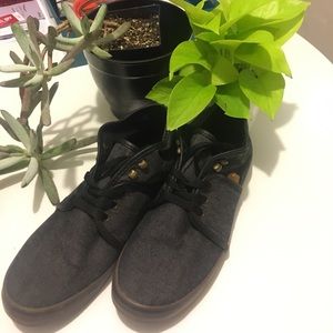 Vans 'Vault' limited edition run mid highs