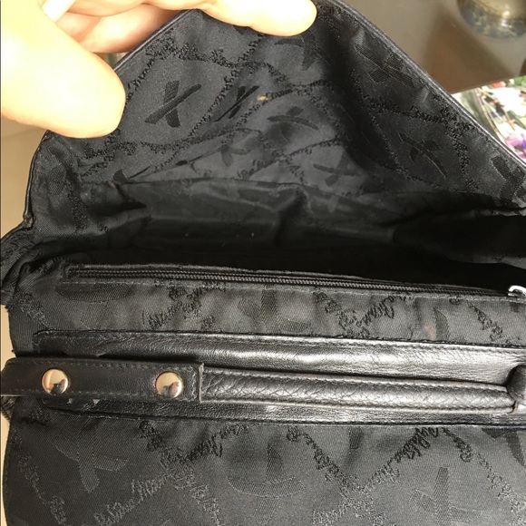 Paloma Picasso Small Crossbody Black Leather Purse - Picture 6 of 7