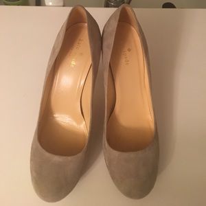 Kate spade grey suede pumps