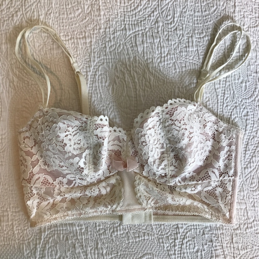 Lace bustier bra