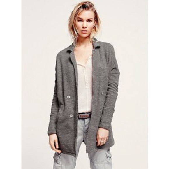 Free People Jackets & Blazers - ⬇️SALE⬇️✨FREE PEOPLE NOTCHED LAPEL BLAZER✨