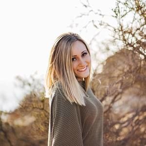 Meet your Posher, Cortney