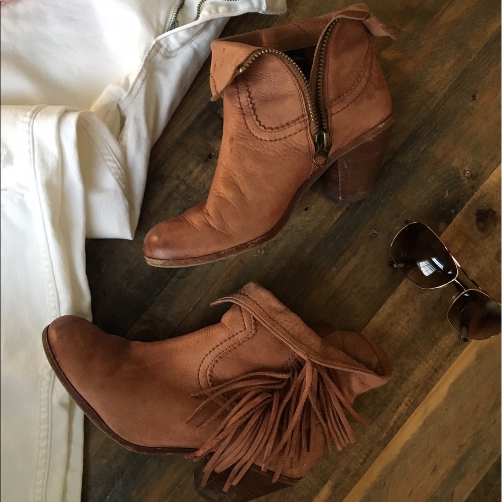 Sam Edelman Fringe Booties in Louie Saddle