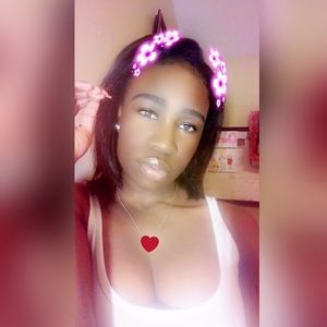 Meet your Posher, Chamaya