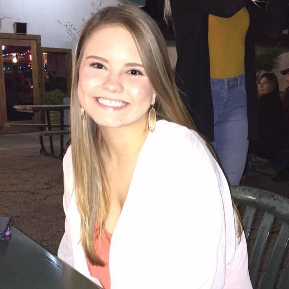 Meet your Posher, Kayla