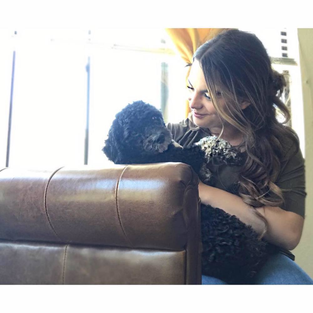 Meet your Posher, Abigail