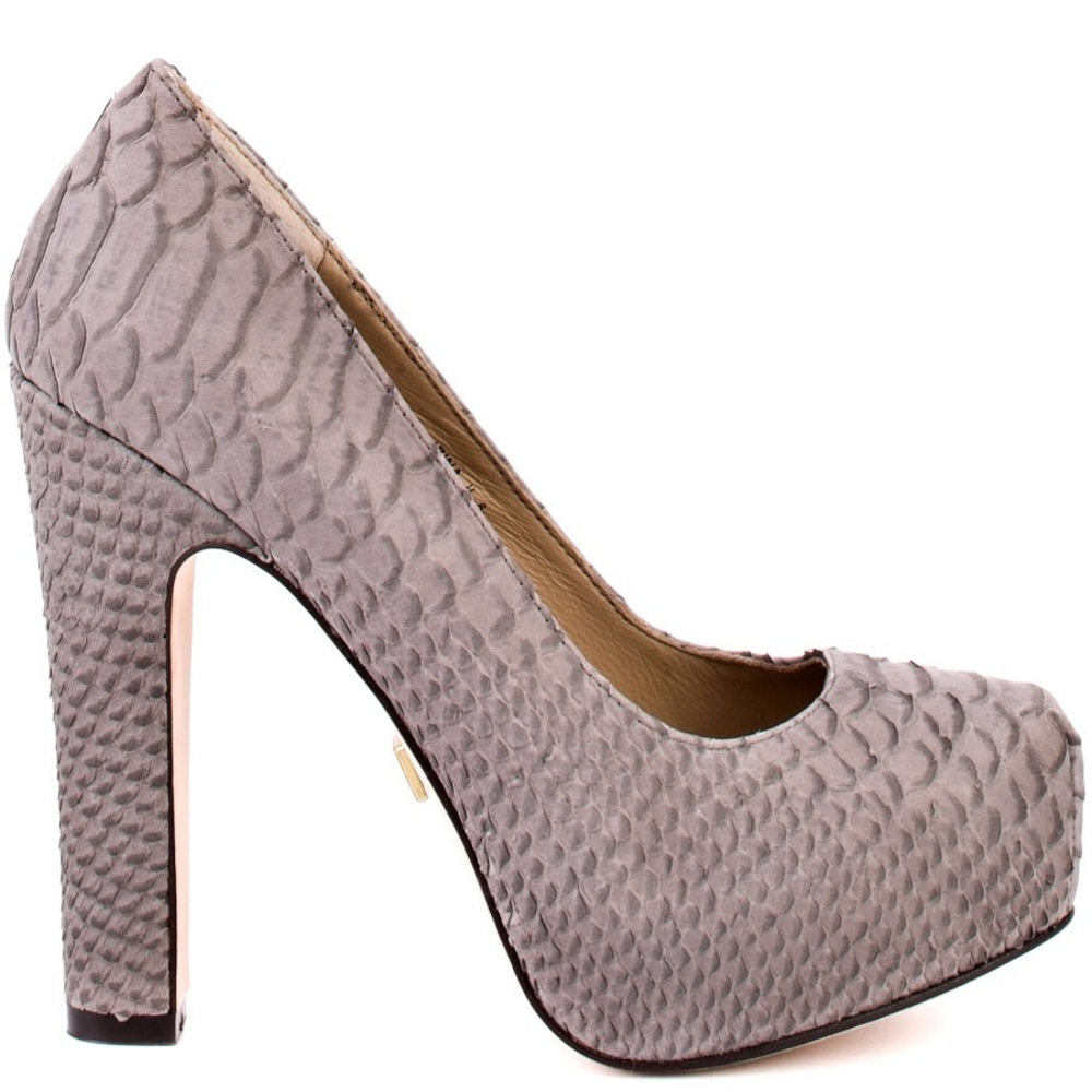 Pour La Victoire Irina II 7.5