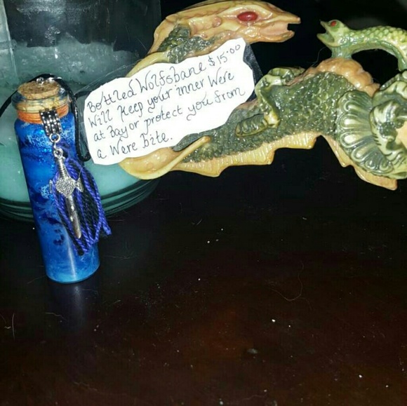Wolfsbane Potion - Picture 1 of 2