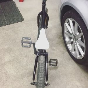 Meet your Posher, Christian