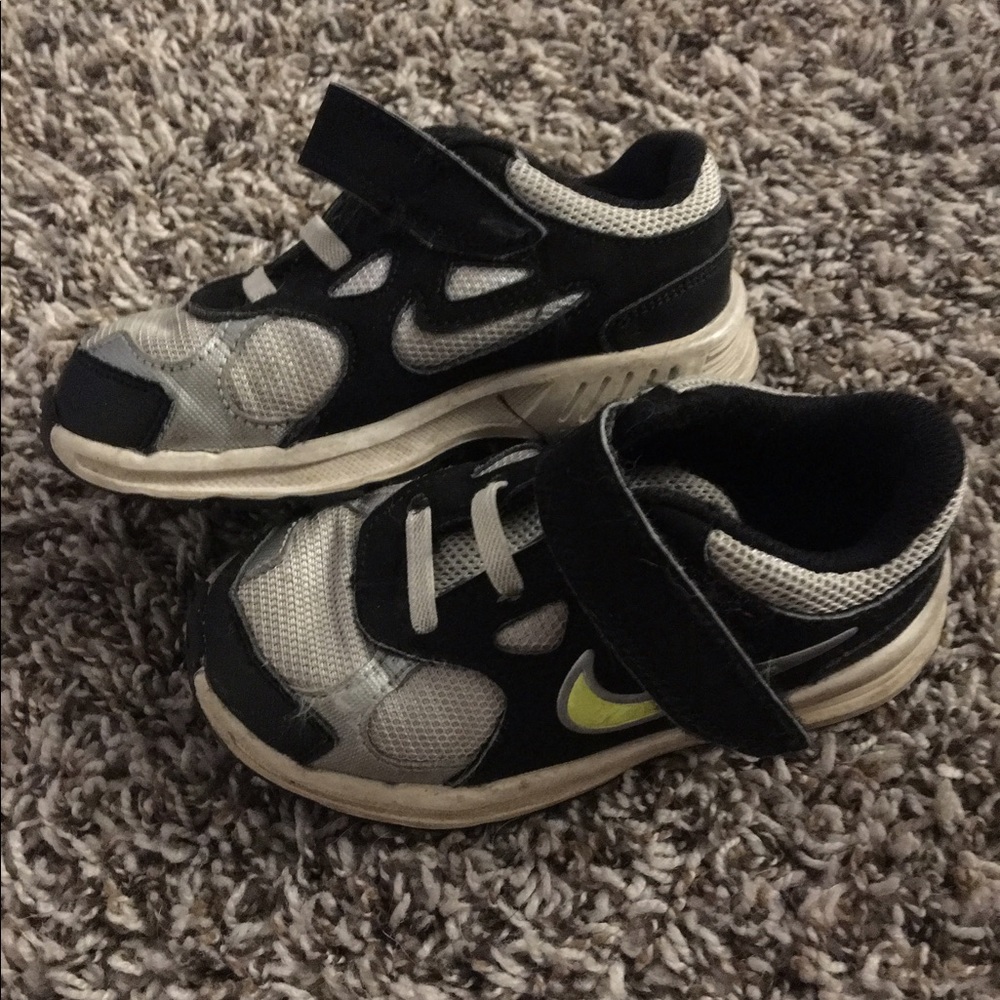 Toddler Nike shoes