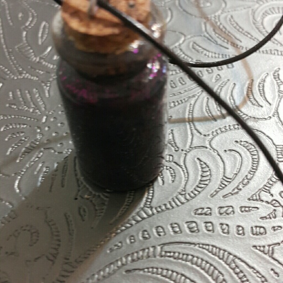 Fallen Angel's Grace - Picture 2 of 2