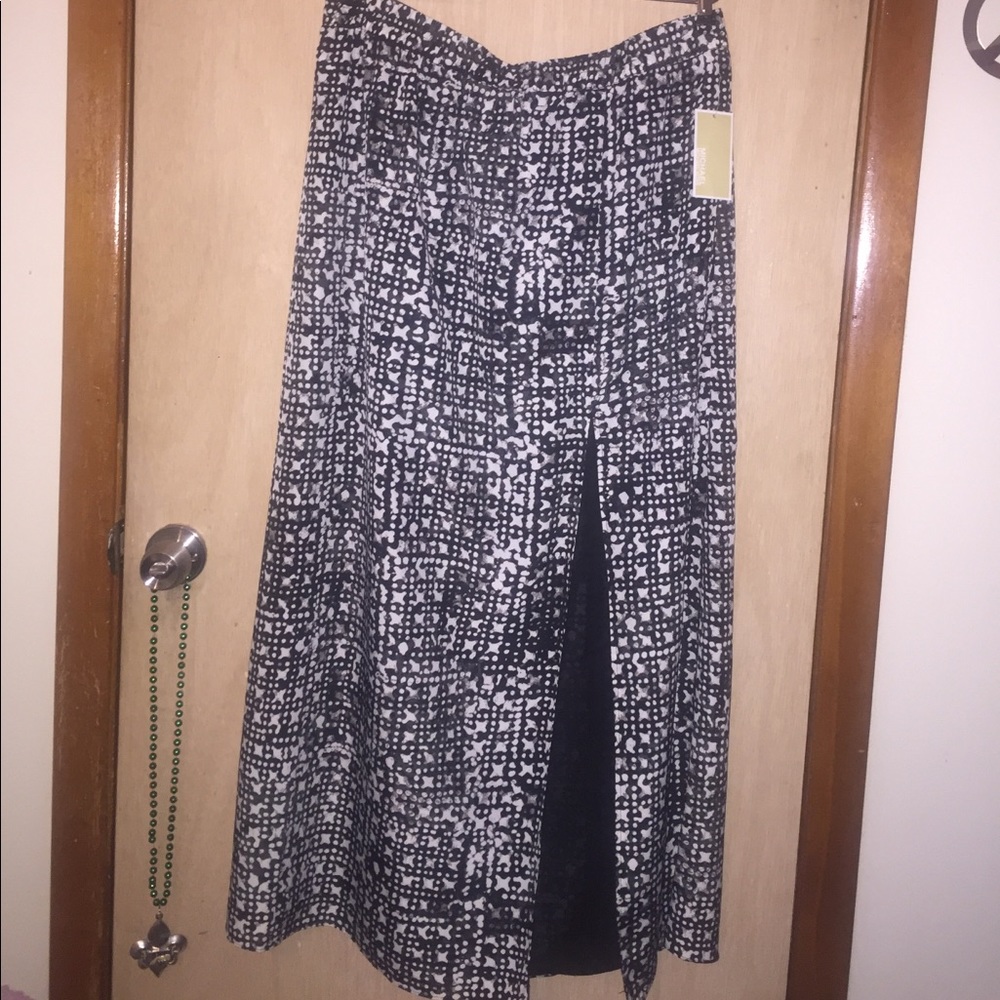 Michael Kors NWT beautiful maxi skirt