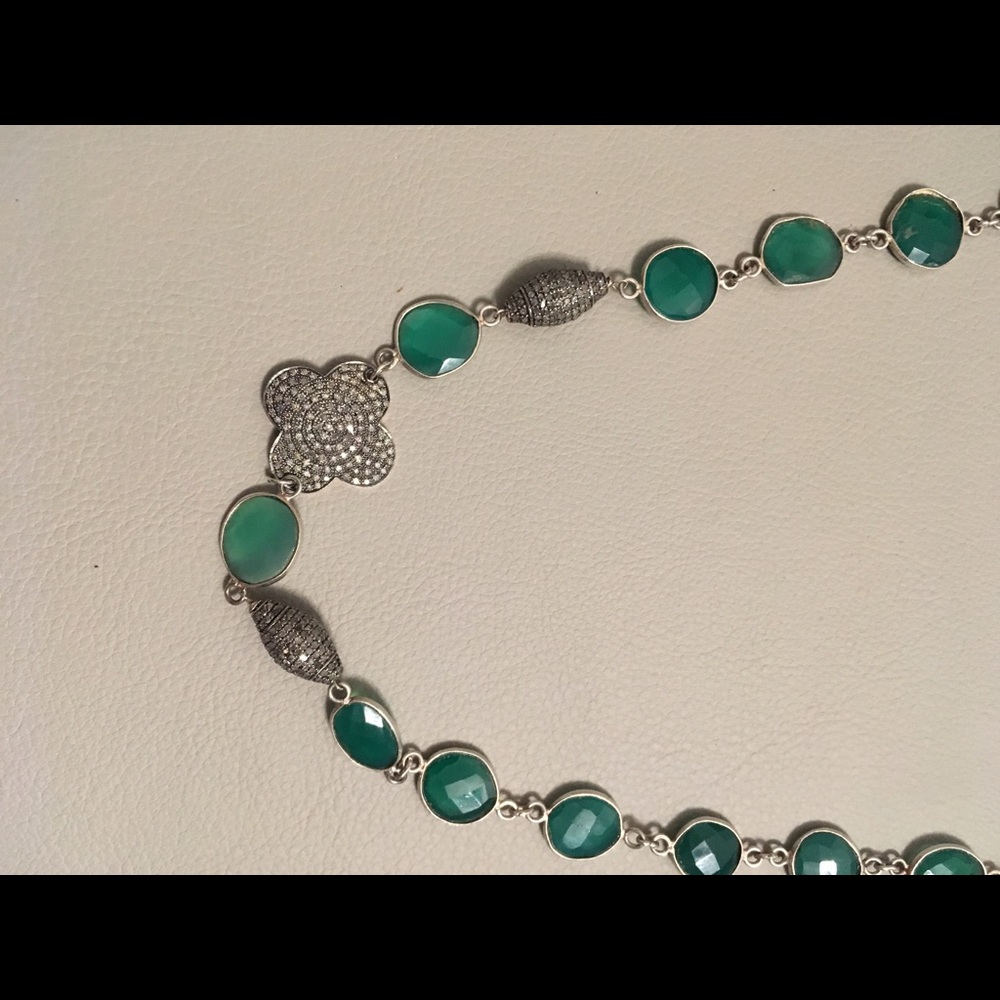 Jade stone necklace with diamonds EF Collection