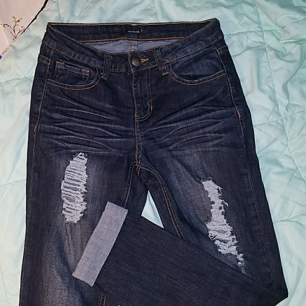 Ripped Capris