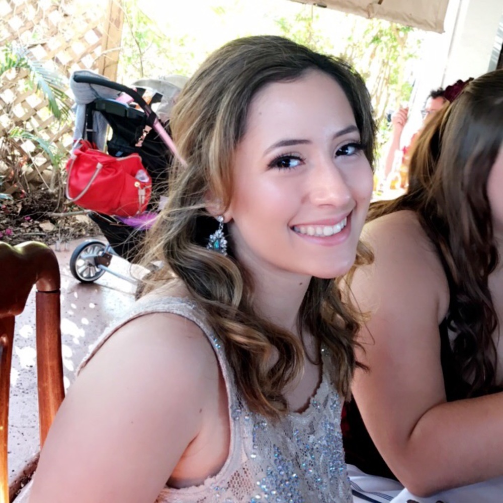 Meet your Posher, Ana