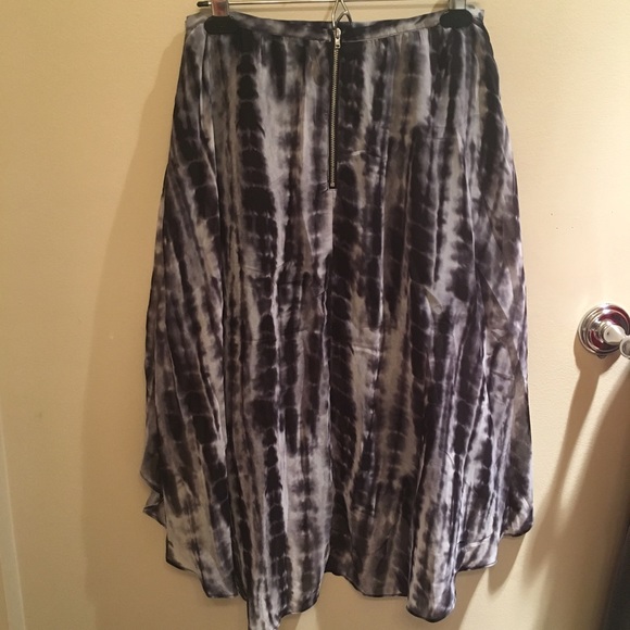 NWT H&M Tie Dye Hi Lo Skirt size 8 - Picture 3 of 4
