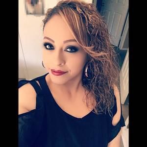 Meet your Posher, Connie