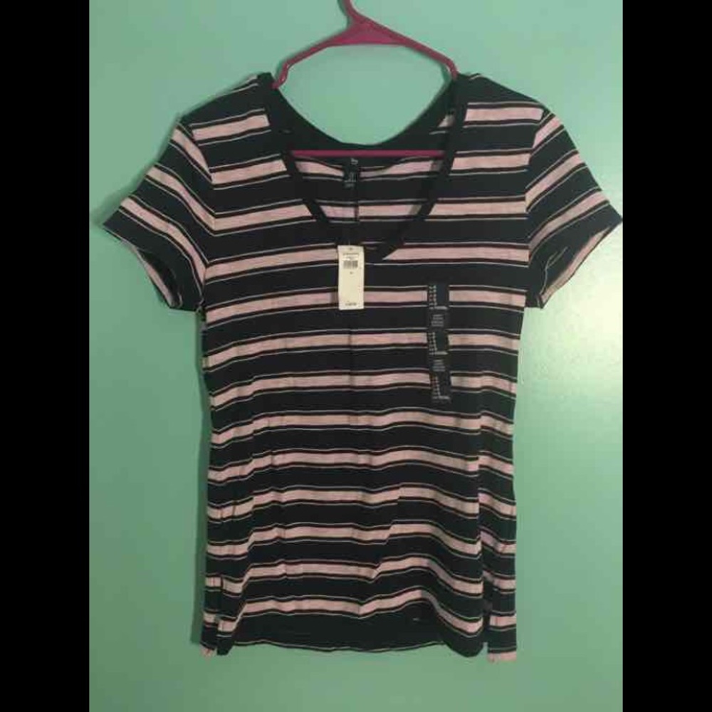 Gap Shirt Size Small