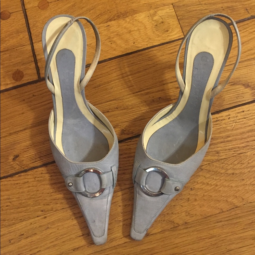 Givenchy Periwinkle Pointed Kitten Heels
