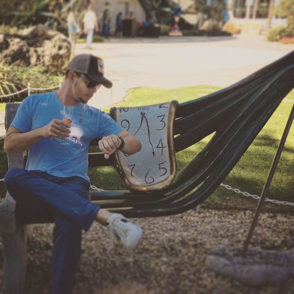 Meet your Posher, Bradford - Picture 1 of 1