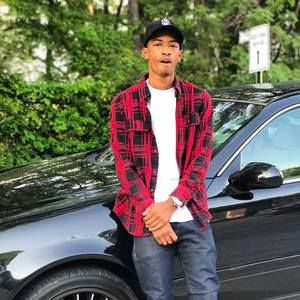 Meet your Posher, Lance