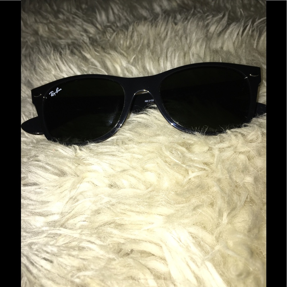 RAY-BAN NEW WAYFARER SUNGLASSES, BLACK