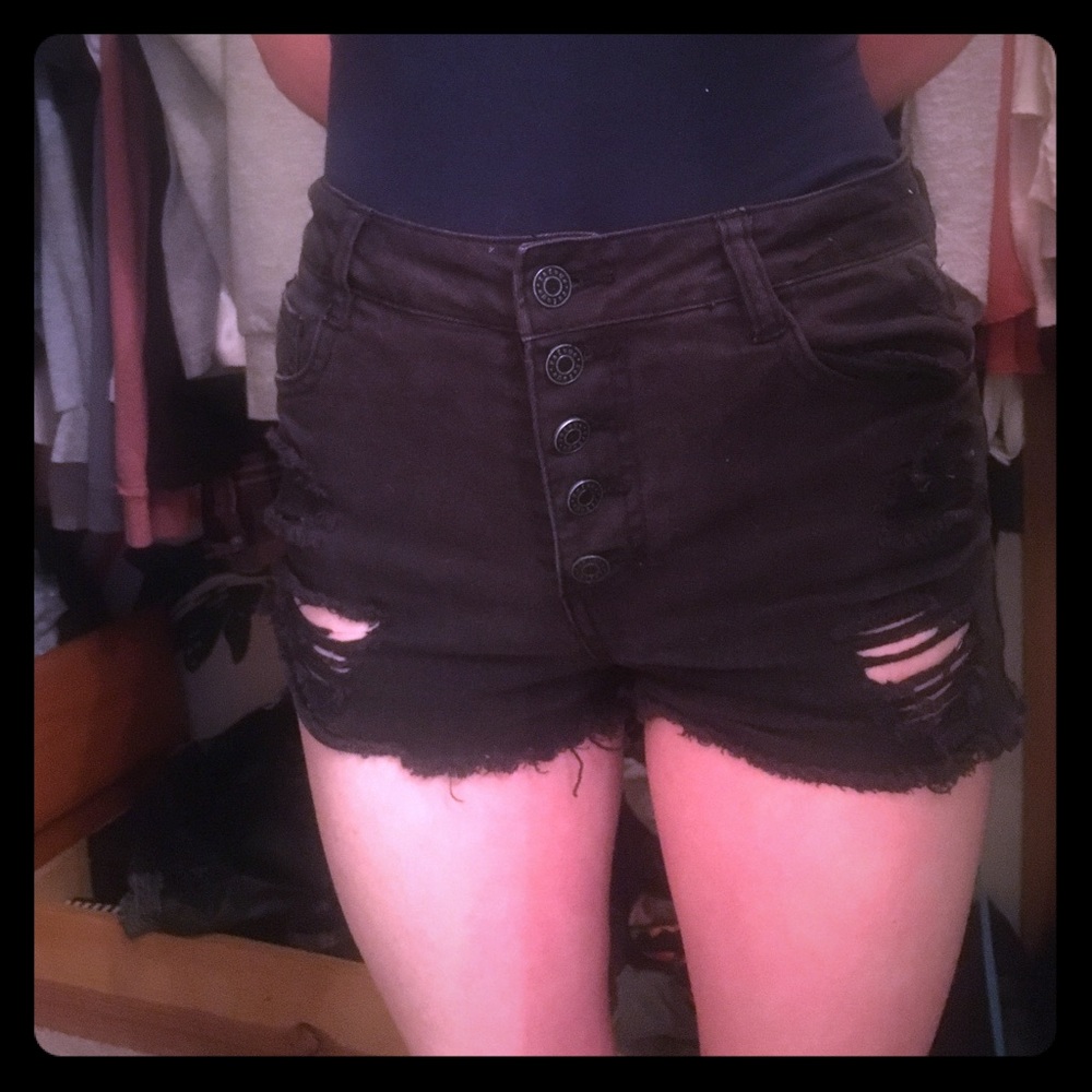 Won't go past my thighs Had to use friend 2model😞