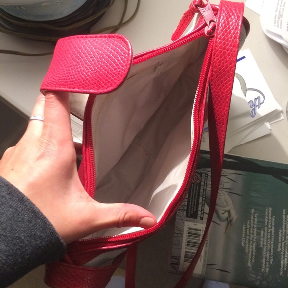 Red and white striped faux rattle snake purse - Picture 3 of 3