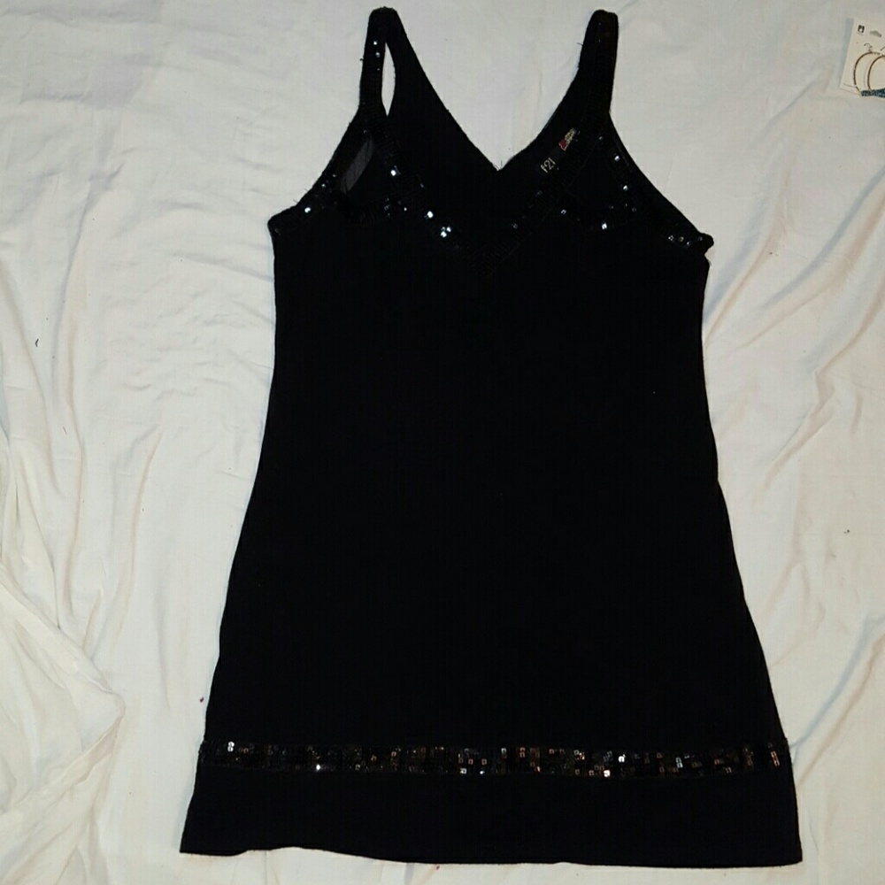 F21 Black sparkling tank