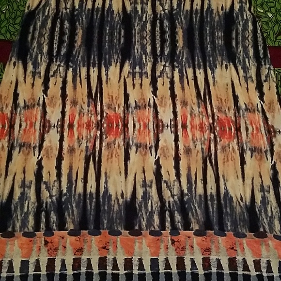 Beautiful multicolored dress - Picture 2 of 4