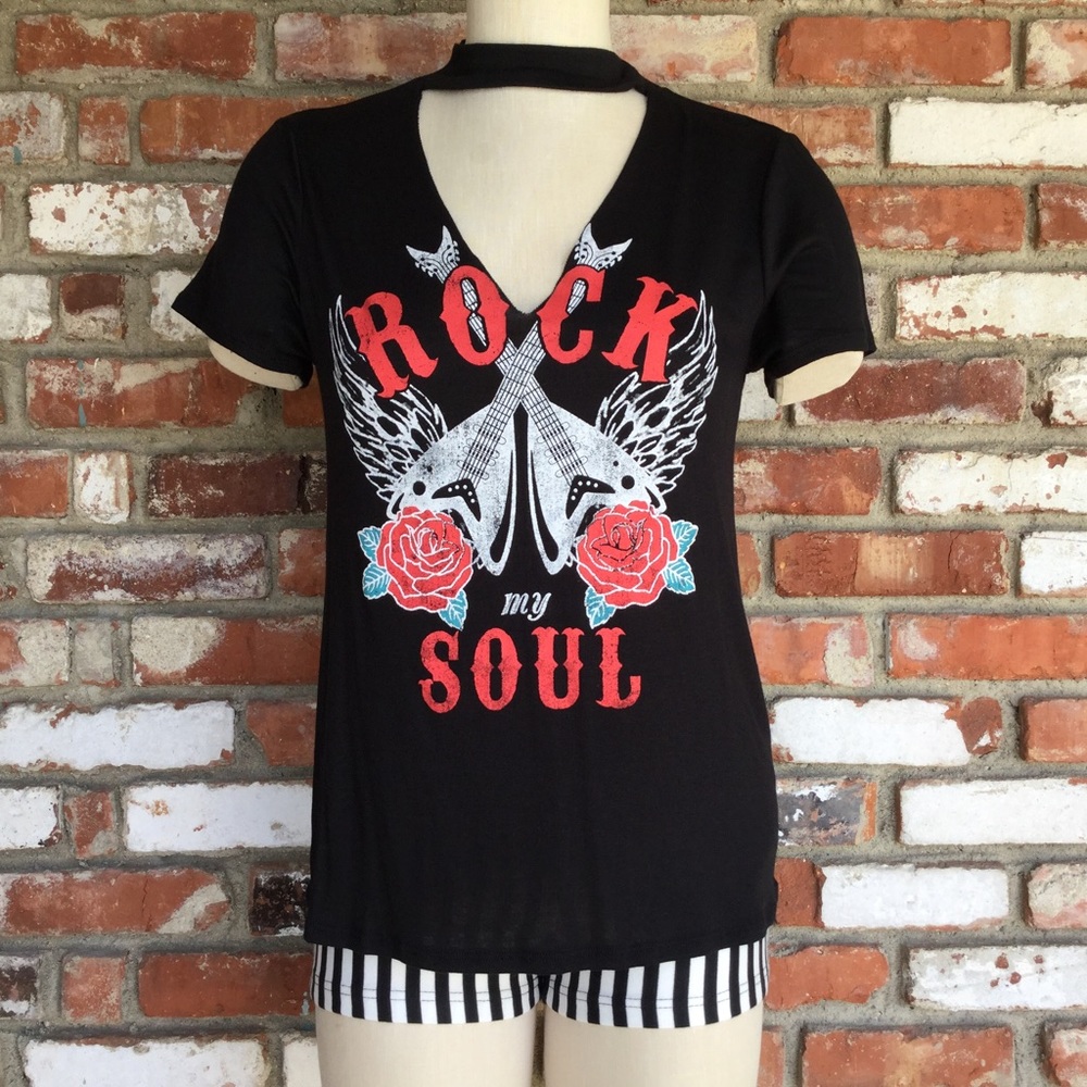 NWOT Edgy V-Neck Top with Choker Collar!