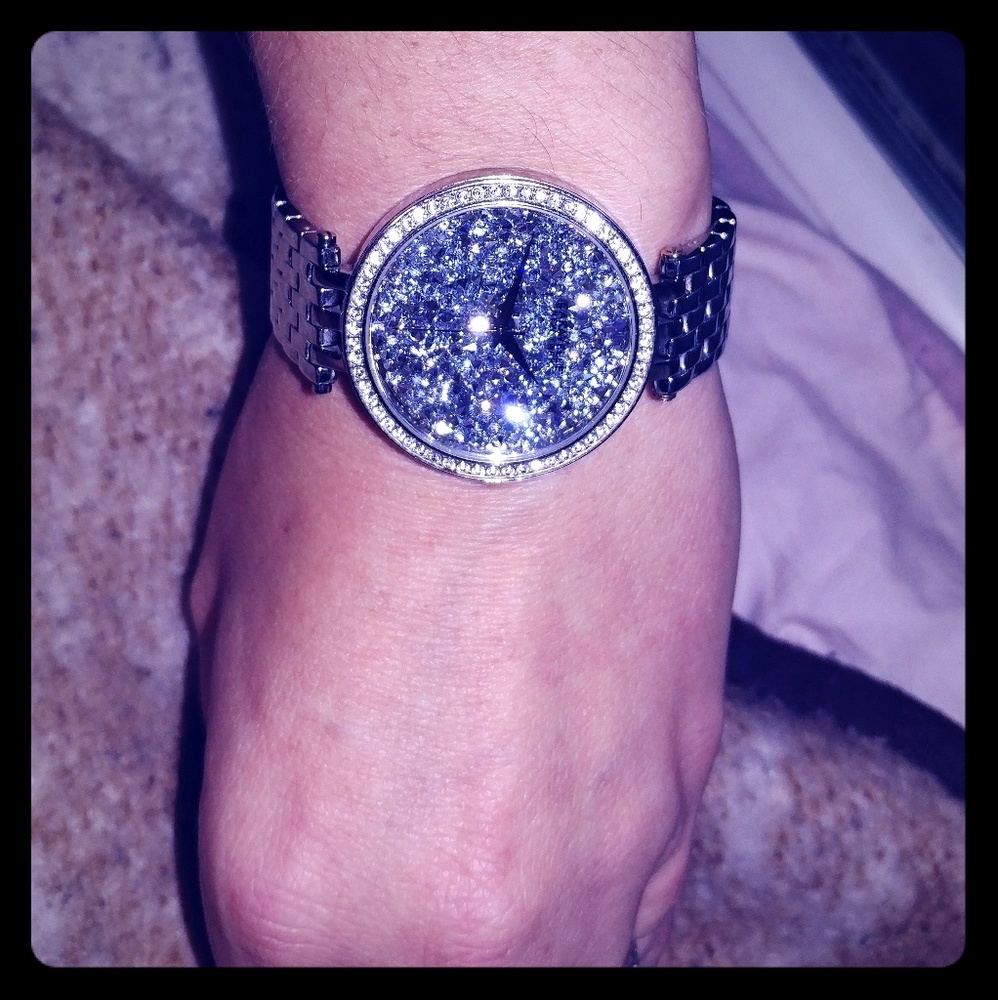 Caravelle New York watch