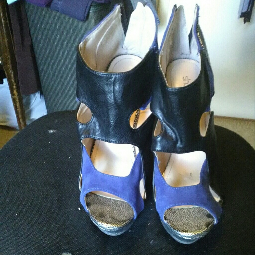 Shoes - Picture 2 of 2