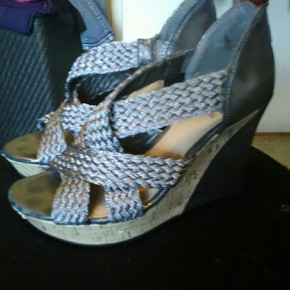 Shoes - Picture 2 of 3