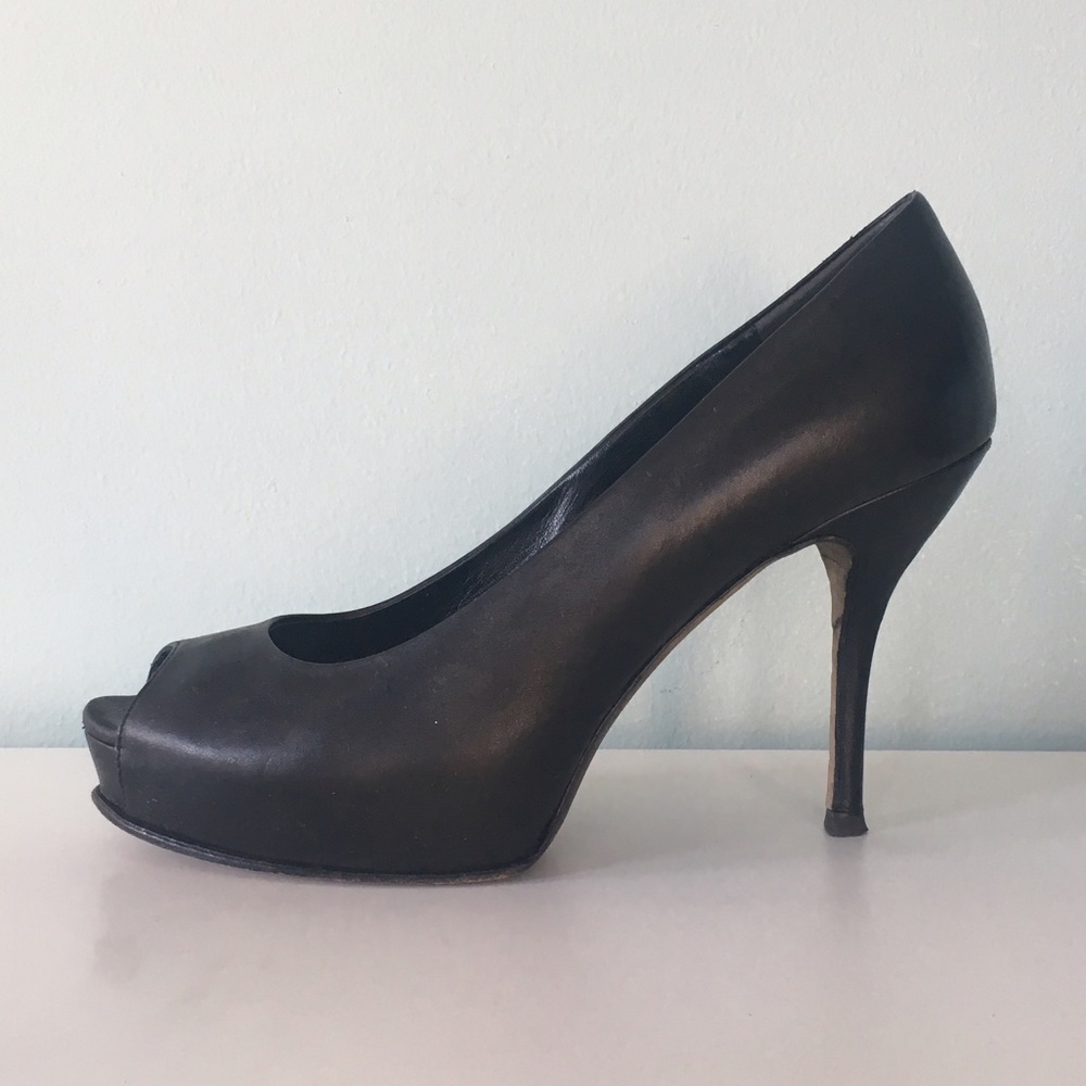 Gucci Sofia Black Leather Peep-Toe Pump Heels 8.5