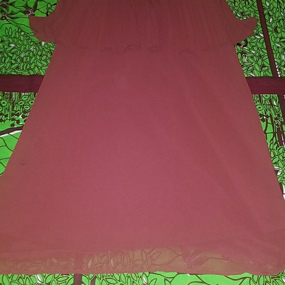 Beautiful wine dress - Picture 3 of 3