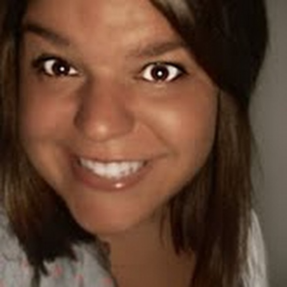 Meet your Posher, Nancy - Picture 1 of 1