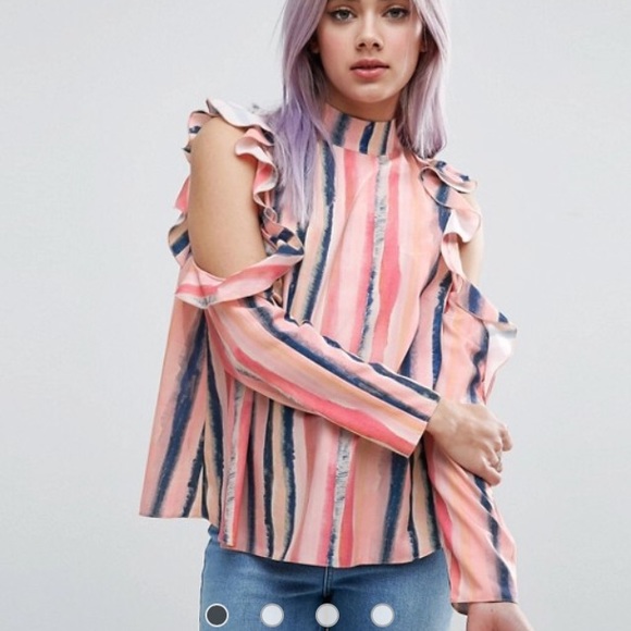 ASOS Tops - ASOS cold shoulder riddle top size 6 NWT