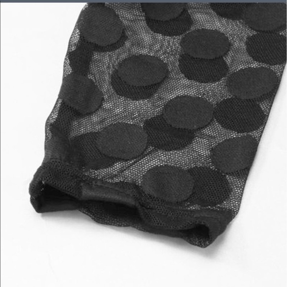 5⭐️ LAST ONE Shear polka dot sleeves & neckline - Picture 5 of 8