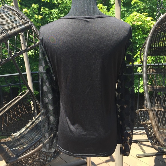 5⭐️ LAST ONE Shear polka dot sleeves & neckline - Picture 8 of 8