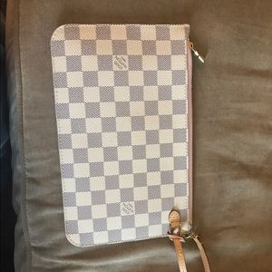 Louis Vuitton neverfull  damier azur clutch