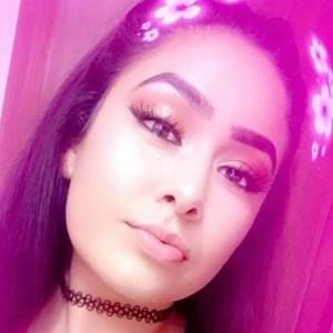 Meet your Posher, Lena