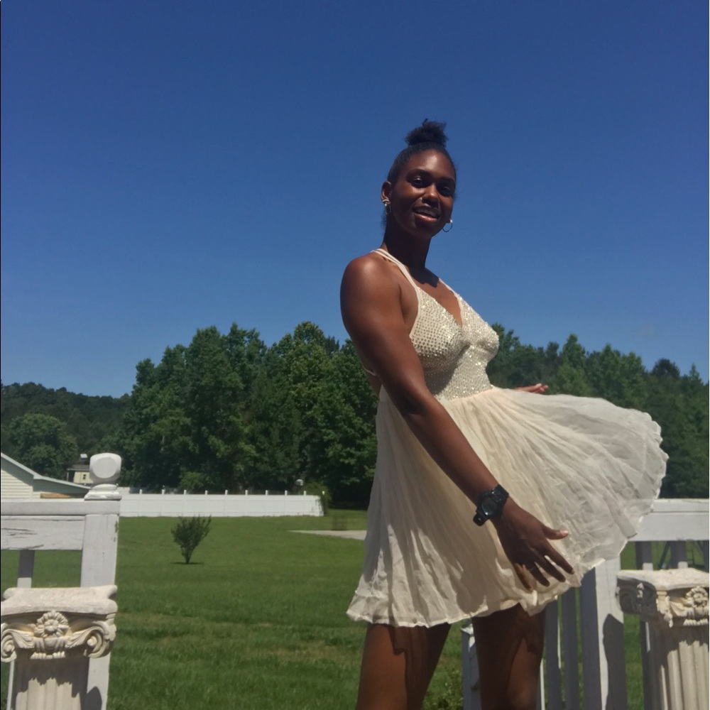 ❌SOLD❌Free People Ivory Beaded Dress Sz 2 - Picture 2 of 8