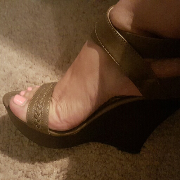 Wedges - Picture 3 of 3