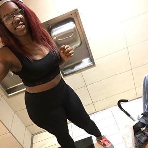 Meet your Posher, Tenisha